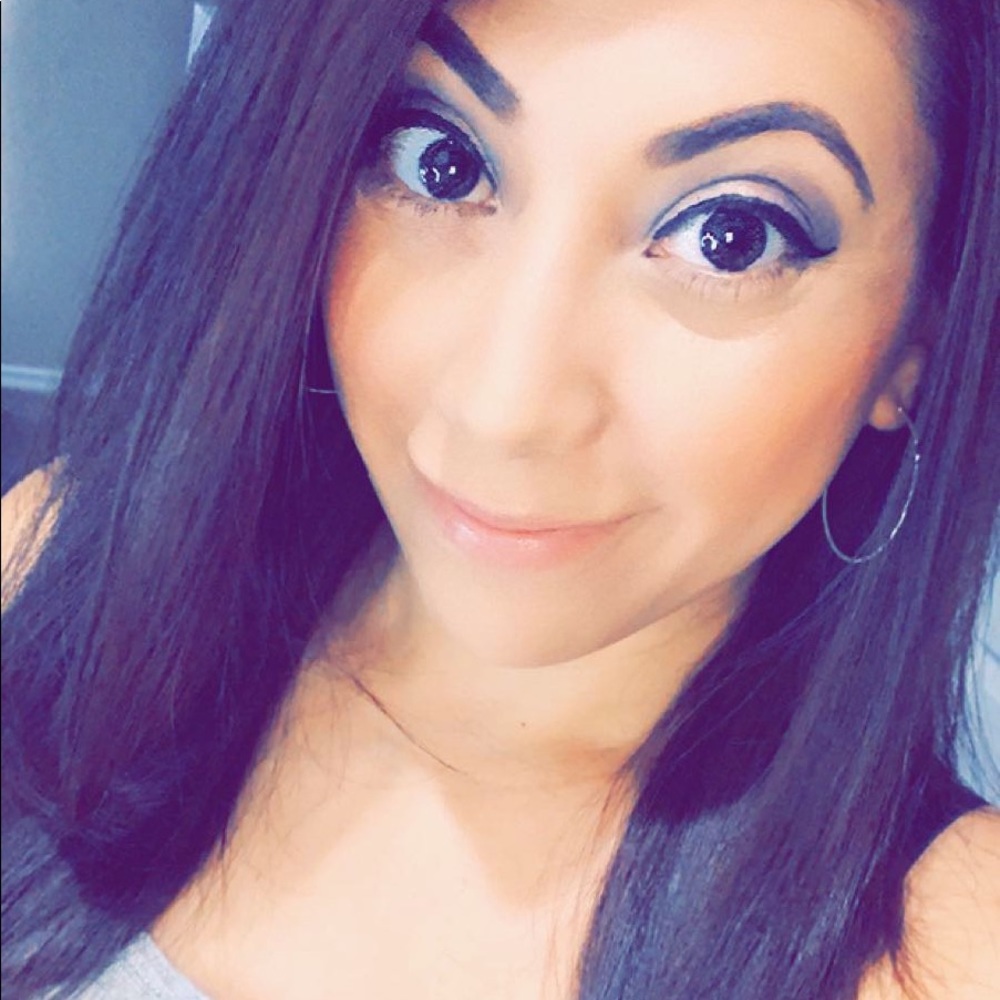 Meet your Posher, Samantha